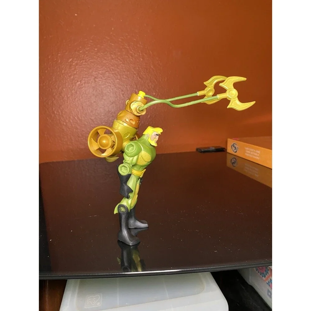 Vintage DC Batman The Brave & The Bold Aquaman Action Figure & Sub Propeller